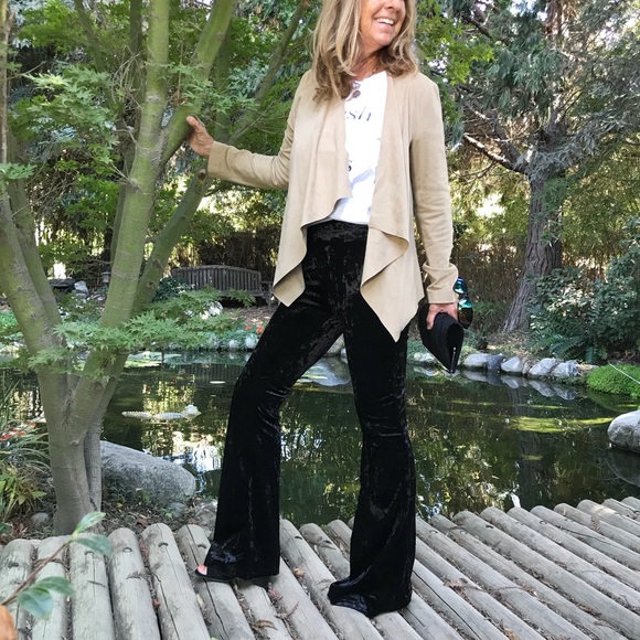 Black Stretchy Crushed Velvet Pants in XL - Picture 4 of 8